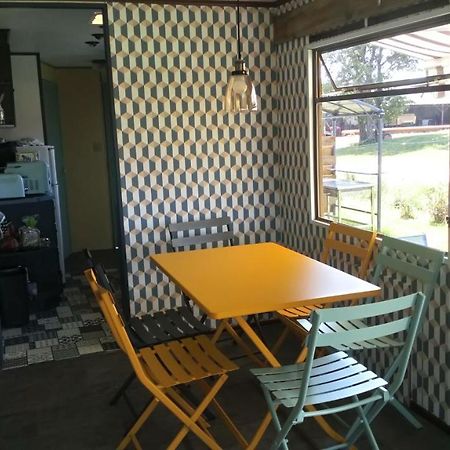 Mobil Home Vintage A La Ferme Des Buttons Rosnay (Indre) Exterior foto